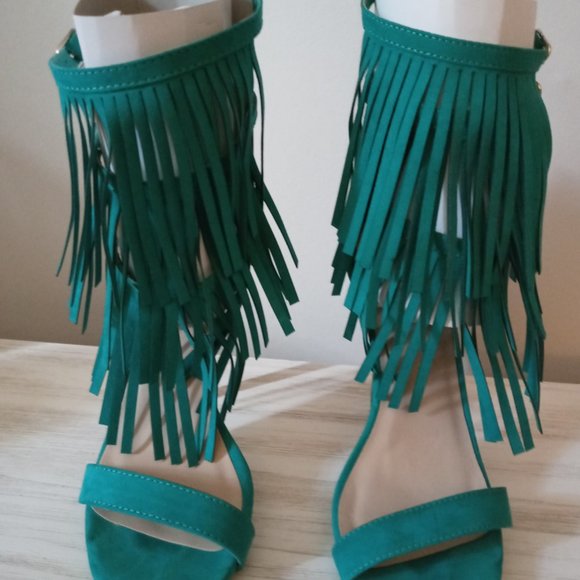 Shoes - Picture 2 of 2